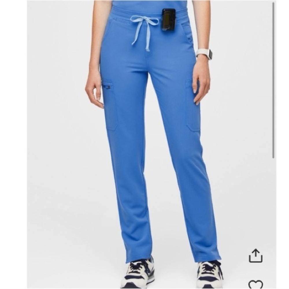 Figs Yola scrub pants in Capri Blue